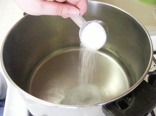 does-salt-make-water-boil-faster-youtube