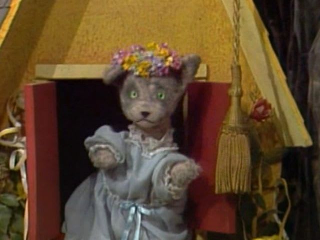 japanese school girls nudist cat henrietta pussy