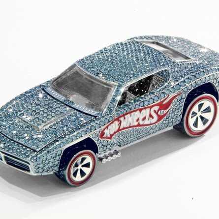 Игрушечная машинка $140,000
