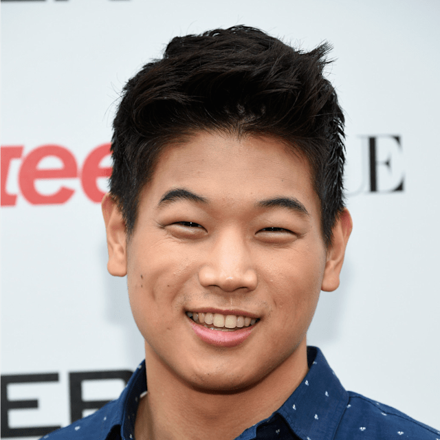 Ki Hong Lee