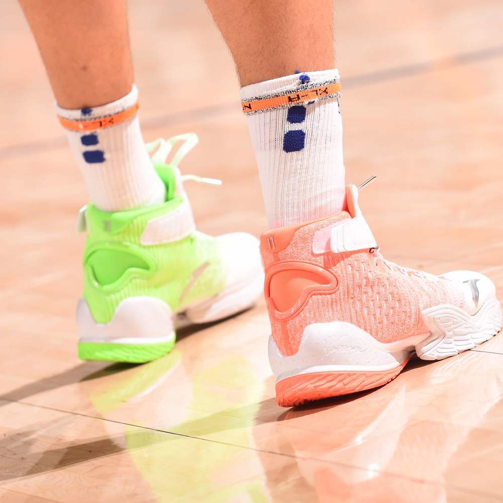 klay thompson christmas shoes