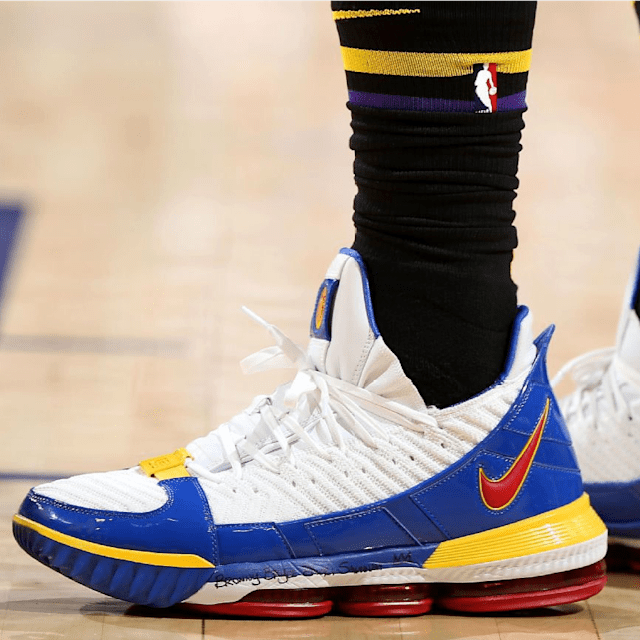 lebron stewie shoes