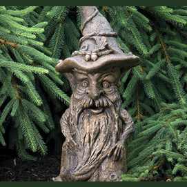 Trollmannsstatuen med et merkelig glimt i øyet