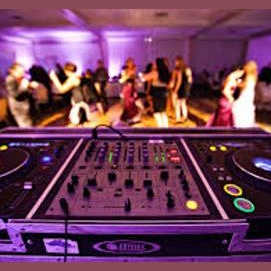 DJ