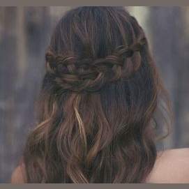 WAVY HAIR + BRAID