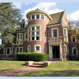 Victorian Mansion (Do any of you AHS fans recognize this house?) 