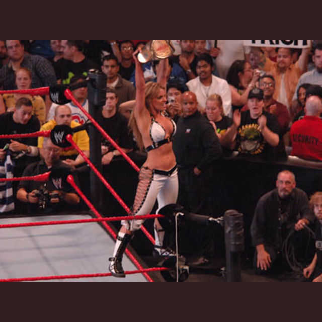 White & Black Attire - Unforgiven 2006