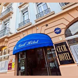 Un hotel cómodo y bien ubicado y un mix entre excursiones por mi cuenta y por agencia.