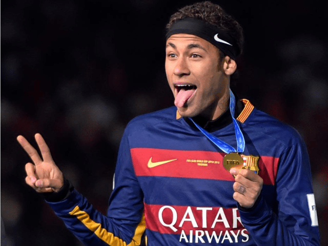Neymar ganó títulos como la Champions League, el Mundial de Clubes, LaLiga y la Copa del Rey con el Barcelona.