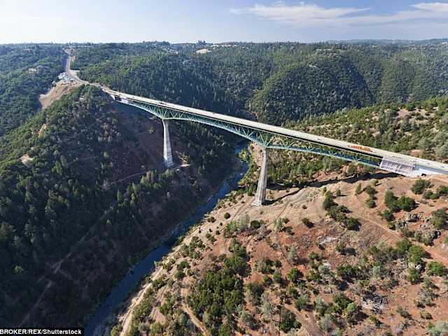 That's a pretty high bridge...
