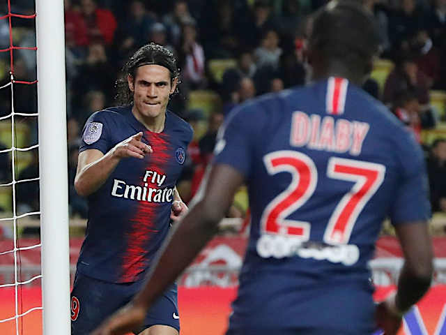 Edinson Cavani S Hat Trick Beats Memphis Depay To Top Of Player Power Rankings