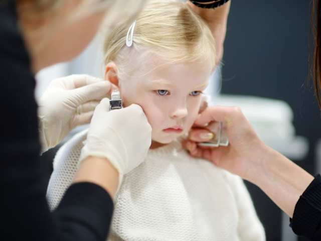 Ab Wann Darf Man Kindern Die Ohrlocher Stechen Lasen Stylebook