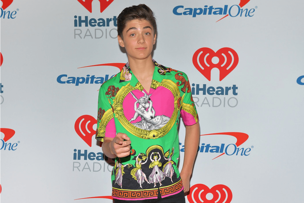 Do You Know The Lyrics To Asher Angel S Chills Tigerbeat Maybe i'll get over you shoulda known, i never learn, oh, no oh it's a last memory, a photograph can't let it burn, oh, no oh. do you know the lyrics to asher angel s