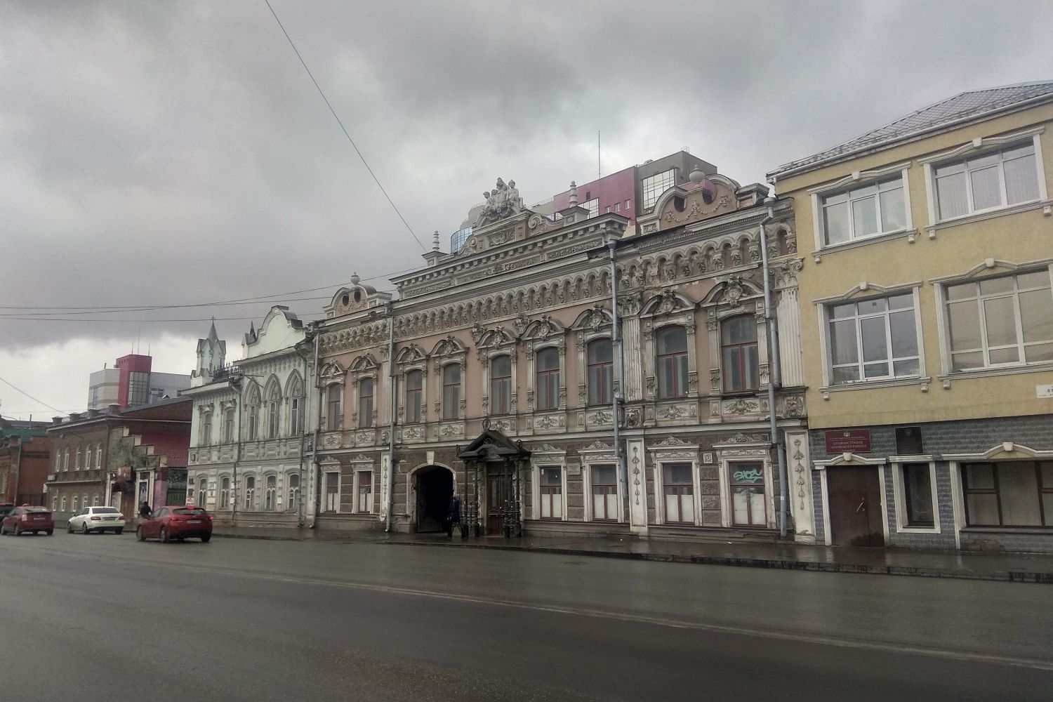 Доходный дом купца Первушина. Особняк был построен в 1906 году по проекту  архитектора Павла Заруцкого. Где он находится?