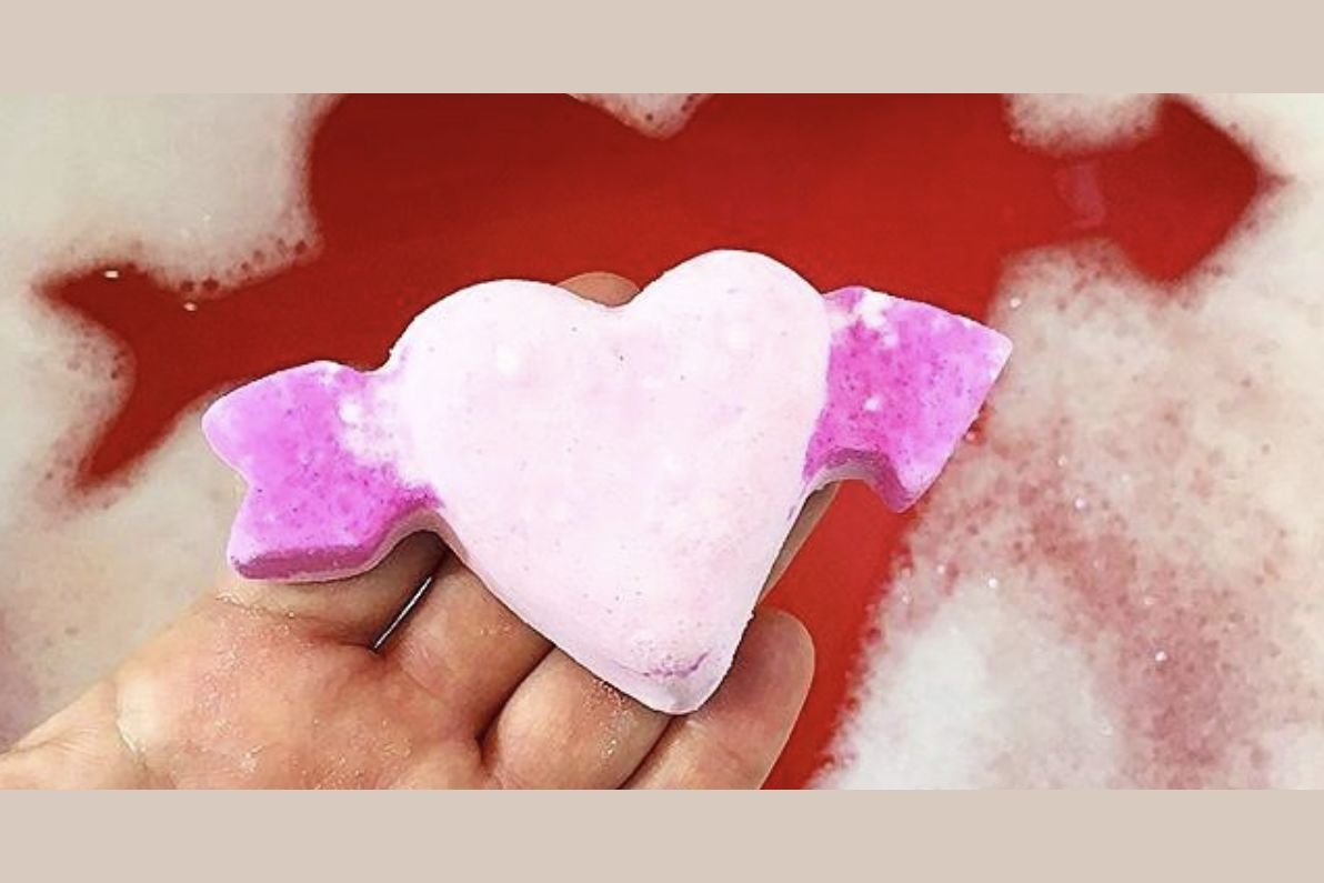 Quiz Pick a Bath Bomb and We’ll Tell You How You Should Spend