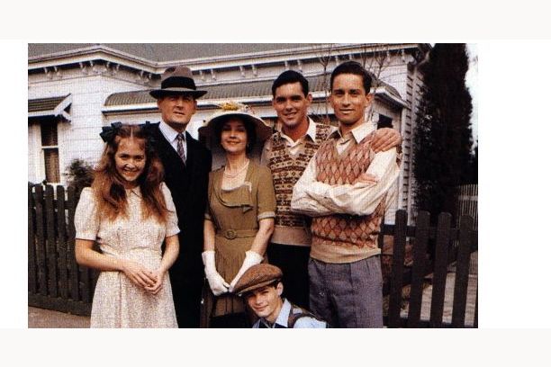 can-you-remember-these-australian-tv-shows-we-all-loved-in-the-uk