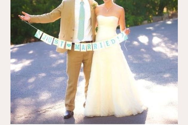 Playbuzz 2025 wedding dress