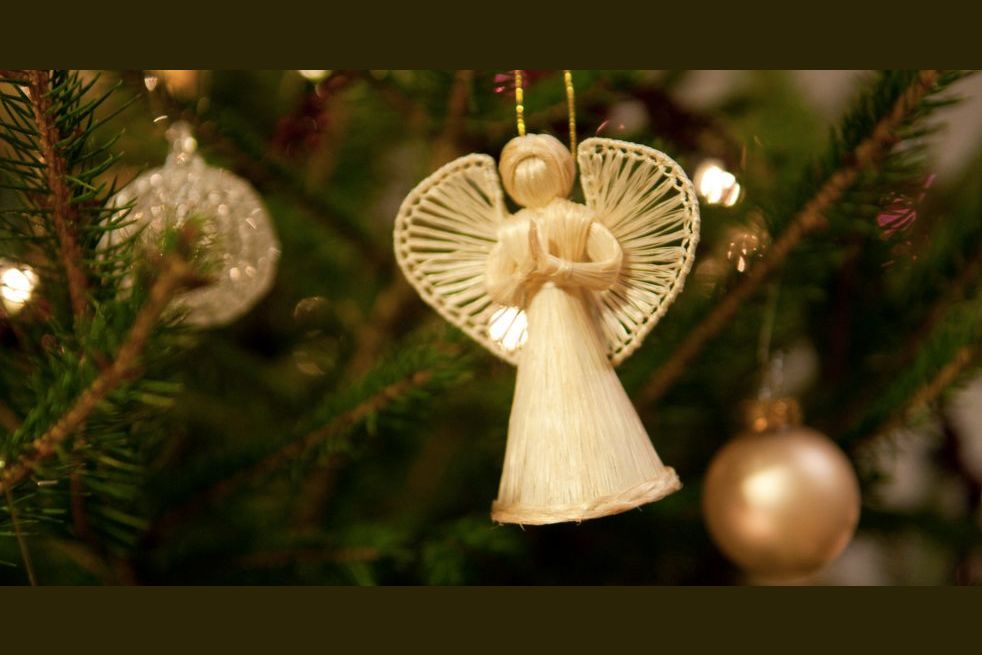 Can You Remember The Words To These Christmas Carols?