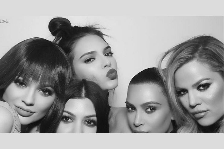 Which of the Kardashian/Jenner sisters has the most beautiful face?