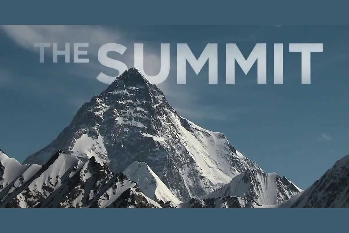 Summit 6. Cs go турнир афиша. Summit. Summit 6. Обои ретро неон.