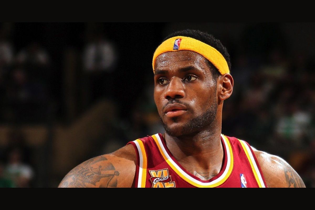 Should Lebron Keep The Headband?