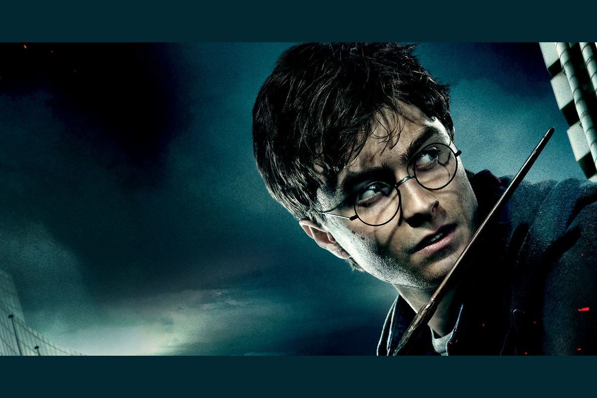 Harry potter 7. Гарри Поттер 7 часть. Гарри Поттер 7 часть 2. Палочка Гарри Поттера. Гарри Поттер 7 часть отрывки.