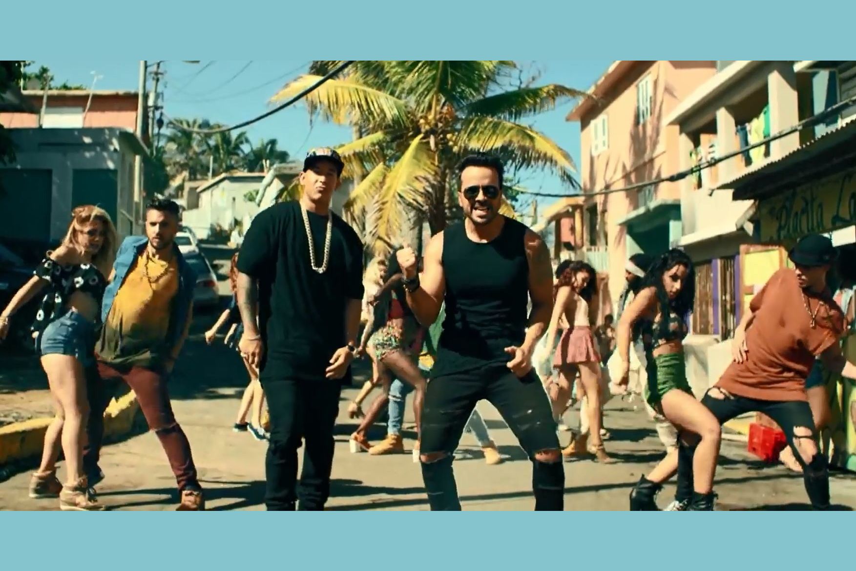 Деспозито клип видео. Luis Fonsi - Despacito ft. Daddy Yankee. Деспосито клип. Деспасито мемы. Луис Фонси деспосито клип