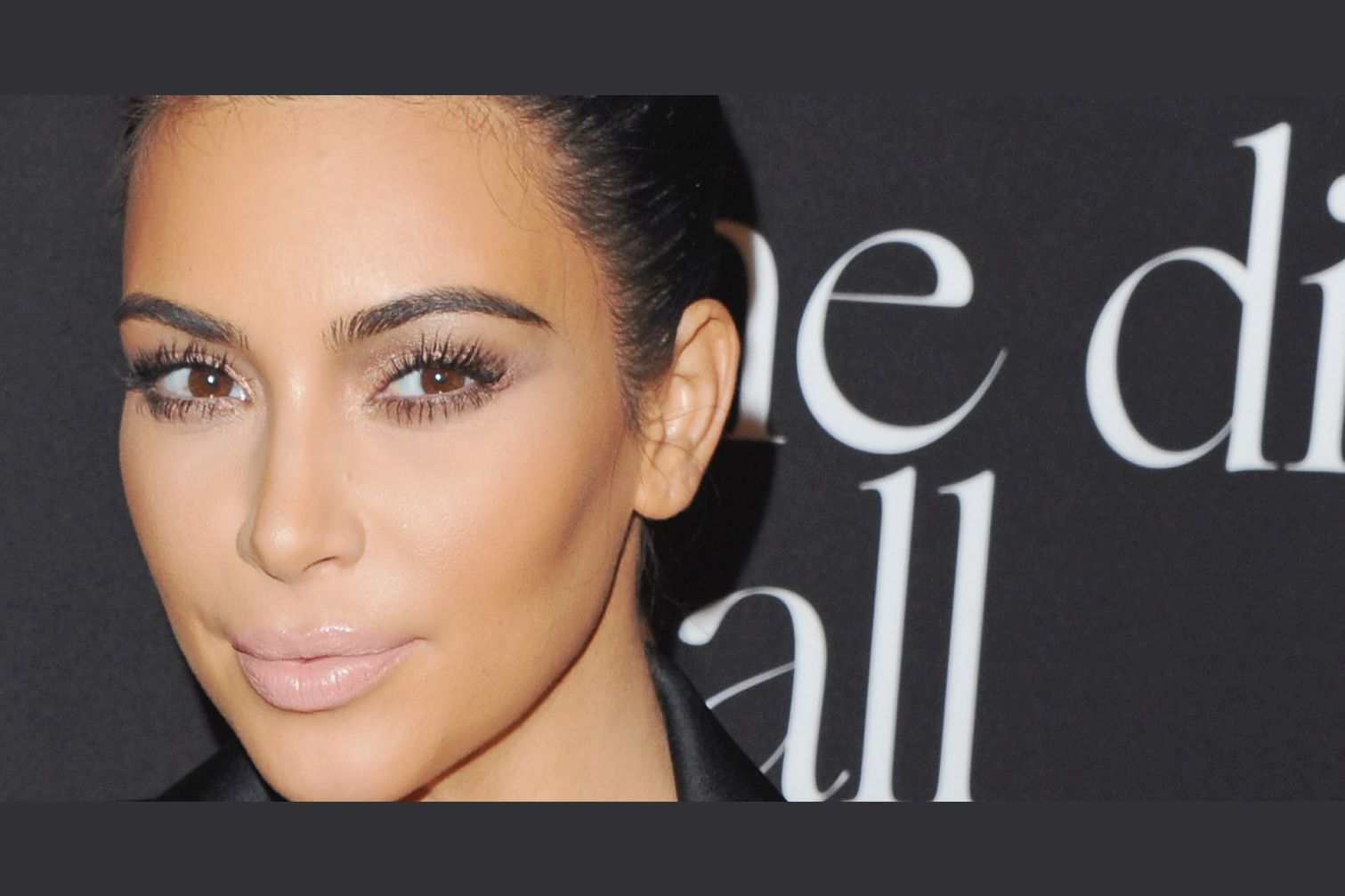 Kim Kardashian's Baby Blue Hair: How to Get the Look - wide 7