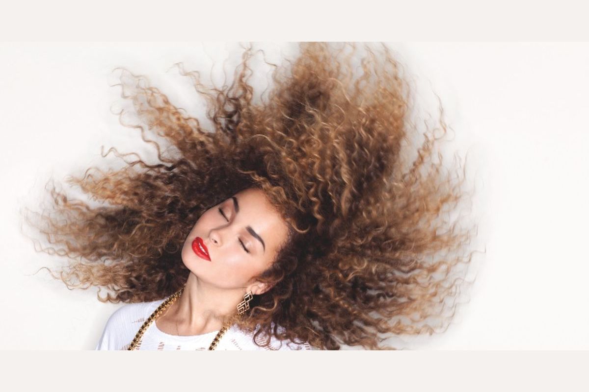 Ella Eyre Name The Music Video