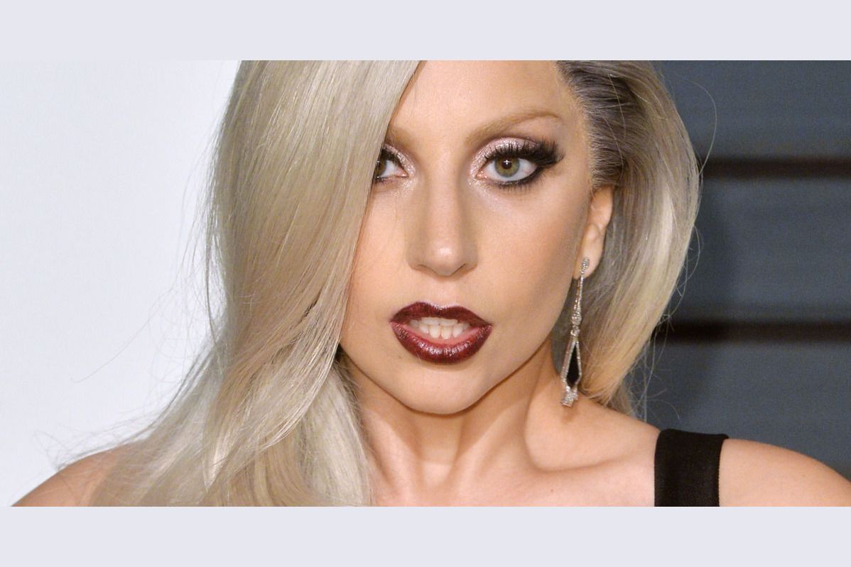 Леди гага цвет глаз. Леди гага. Леди гага. Леди гага в профиль. Леди гага лицо.