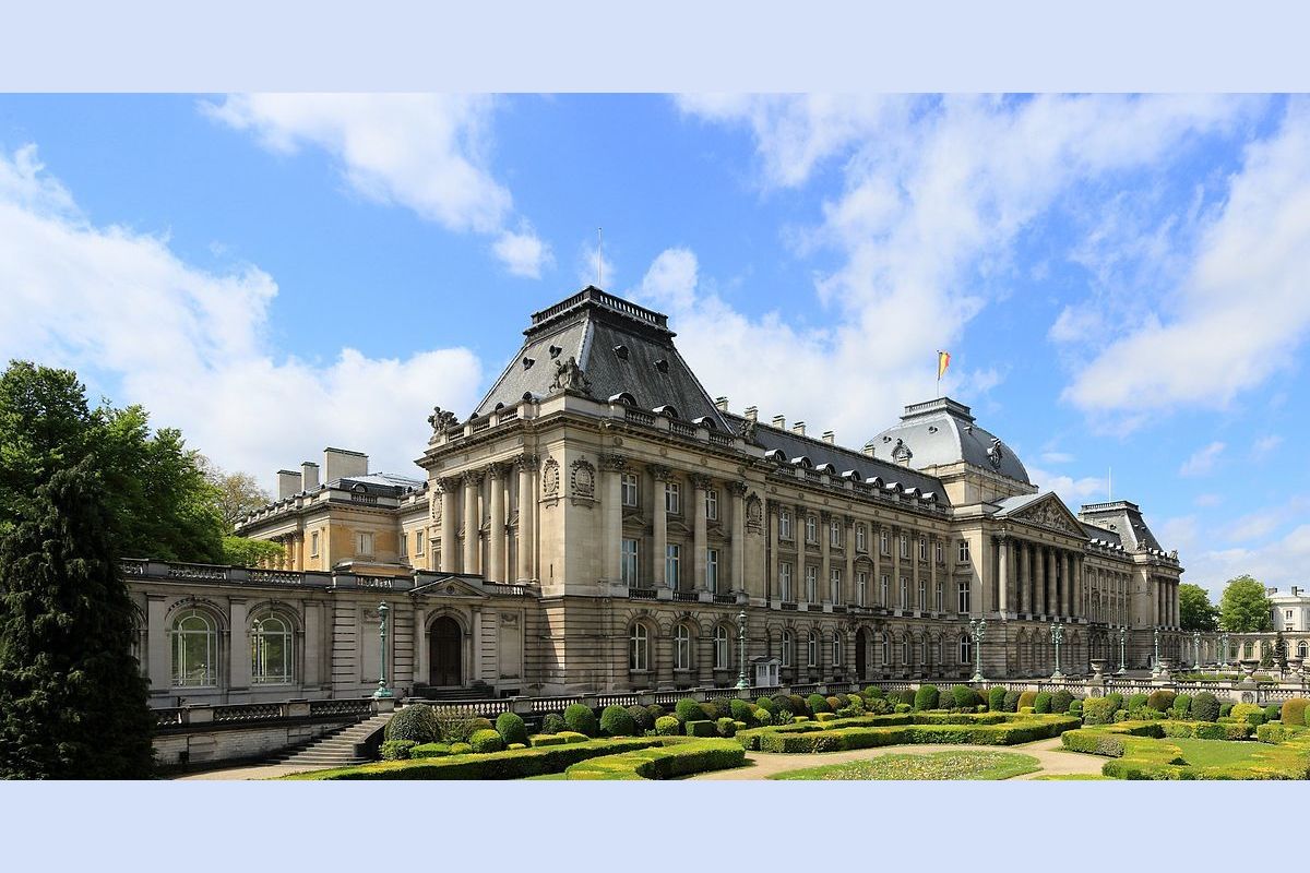 Жили королей. Старинный Королевский дворец в Брюсселе. Belgian Royal Palace. Где живут короли. Элитный замок 2000 м2 в продажа - Брюссель, Bruxelles-capitale.