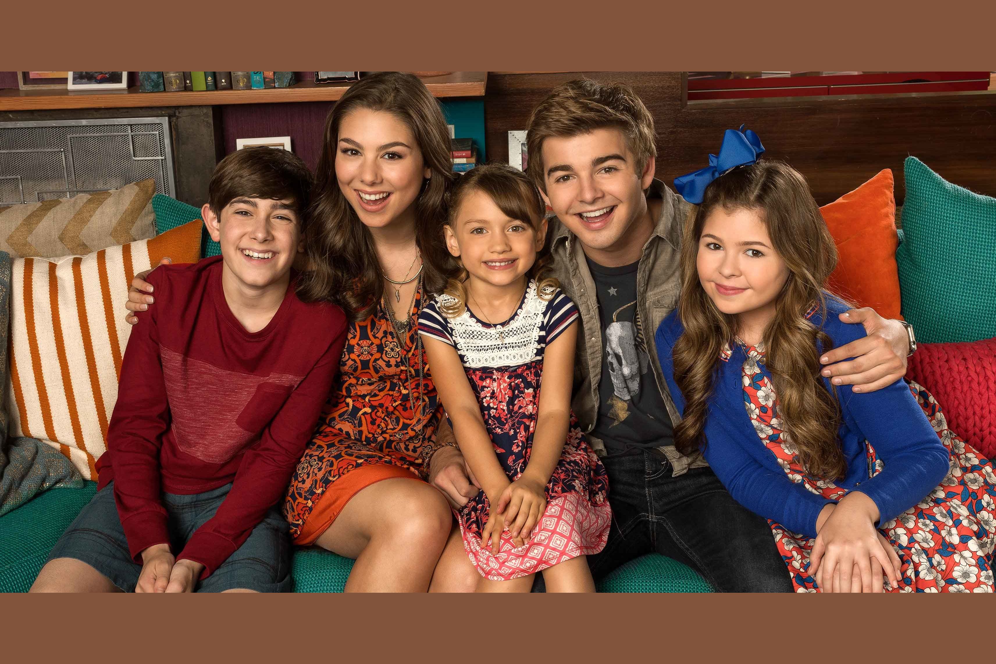 Camiseta Camisa The Thundermans Phoebe Max Chloe Hank Nora 5