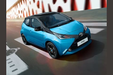 Jojalar yuzga otirgan holda talvasaga tushadilar