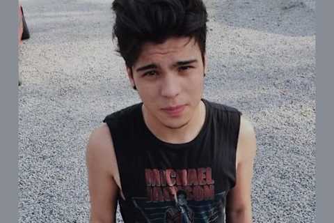 Mario bautista sin playera outlet