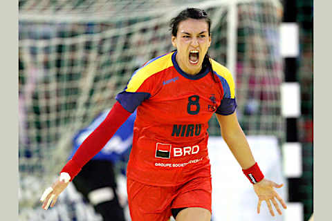 Handbalista Cristina Neagu 21 De Ani A Primit Premiul The Best Rookie Of The Year Cel Mai Bun Tanăr Jucător Al Anului Infoo Portal Informatii Utile Stiri Locale Si Nationale