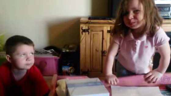 This little girl watched her brother fail at a sushi eating contest and then showed him exactly how it's done. Respect!