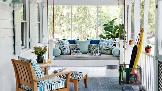 Are you more turquoise or teal? Navy or night sky? Discover your just-right shade of the world’s most coastal color, then we'll give you ideas for how to decorate with it! 