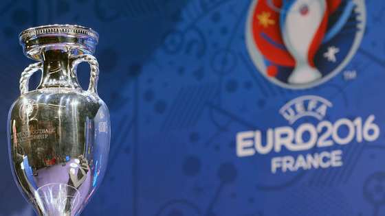 Live sport to stream this weekend.