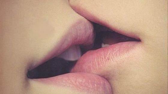 We've all daydreamed about what would be the "perfect kiss". See if these kisses make your list & share your confessions about love and relationships on Whisper: http://wis.pr/Nuji