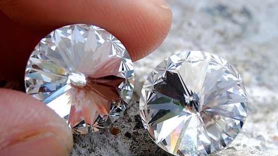 Are these diamonds? 