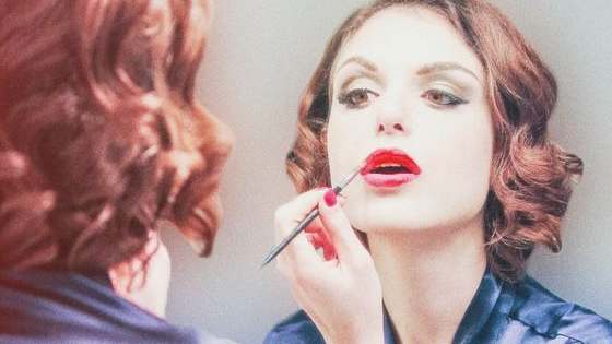 Take this quiz now and test your knowledge of beauty back in the day.