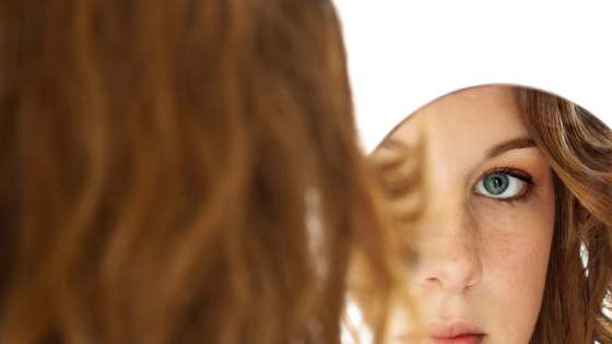 Studies show that your physical appearance and body language immediately disclose your dominant personality traits.