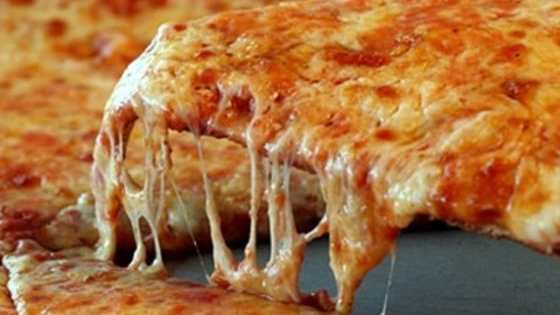 Whether you're an pepperoni addict or a meat feast aficionado, your Dominos order says something about you. 