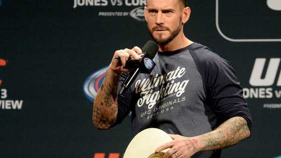 UFC 203 Countdown takes you inside the lives and training camps of six athletes. Former pro wrestler CM Punk grapples with the reality of his long-awaited Octagon debut, as young but experienced opponent Mickey Gall prepares to step into the spotlight.