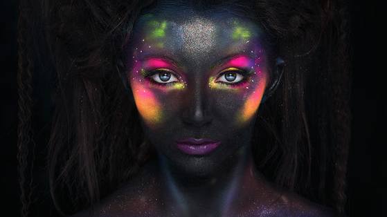 There are 8 types of people in the world and we can guess which type you are just by analzying the way you see color! So find out now if we were right!