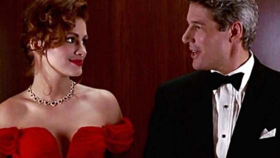 Our favorite romantic comedy era was a time of cheesy dialogue, big hair and legendary love stories. Take this quiz to see which 90's tale you embody. 