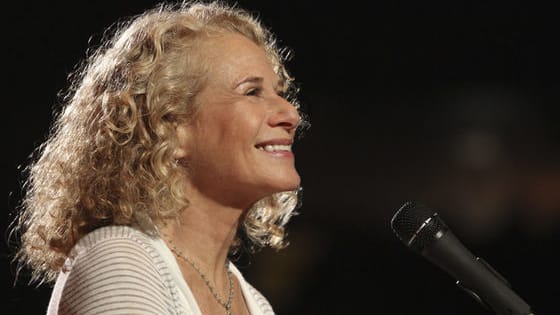 Carole King established her solo career in 1971 with her hit album Tapestry, but in the lead up to this she had already written hits for artists such as The Shirelles, Aretha Franklin, The Monkees, The Drifters and more. To celebrate her music and ‘Beautiful – The Carole King Musical’ currently in London, we’ve put together a list of 19 popular songs you probably didn’t know were hers.