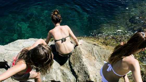 You deserve to feel amazing in your beachwear. These styles will look amazing on your body type. While your body is not defined to one style, we'd done some research on what style can best flaunt what you've got. So let's find your style for summer 2017!