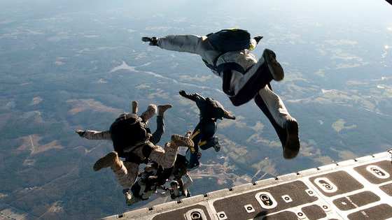 It takes more than physical strength to make it through training for the Navy Seals. Take this quiz to see if you have what it takes!
