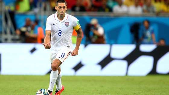 In the past month, the United States Men's National Team has been nearly unstoppable, with improbable but inspirational wins over Netherlands and Germany as well as a dominating victory over Guatemala. A year on from the Round of 16 finish in Brazil, the team is just days away from the 2015 Gold Cup, and they're expected to win. 

So how will they accomplish that?

We're just going to be bold here - This is the Starting XI we should use: